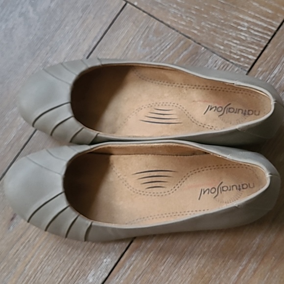 Natural soul flats tan size 7 womens - Picture 2 of 4